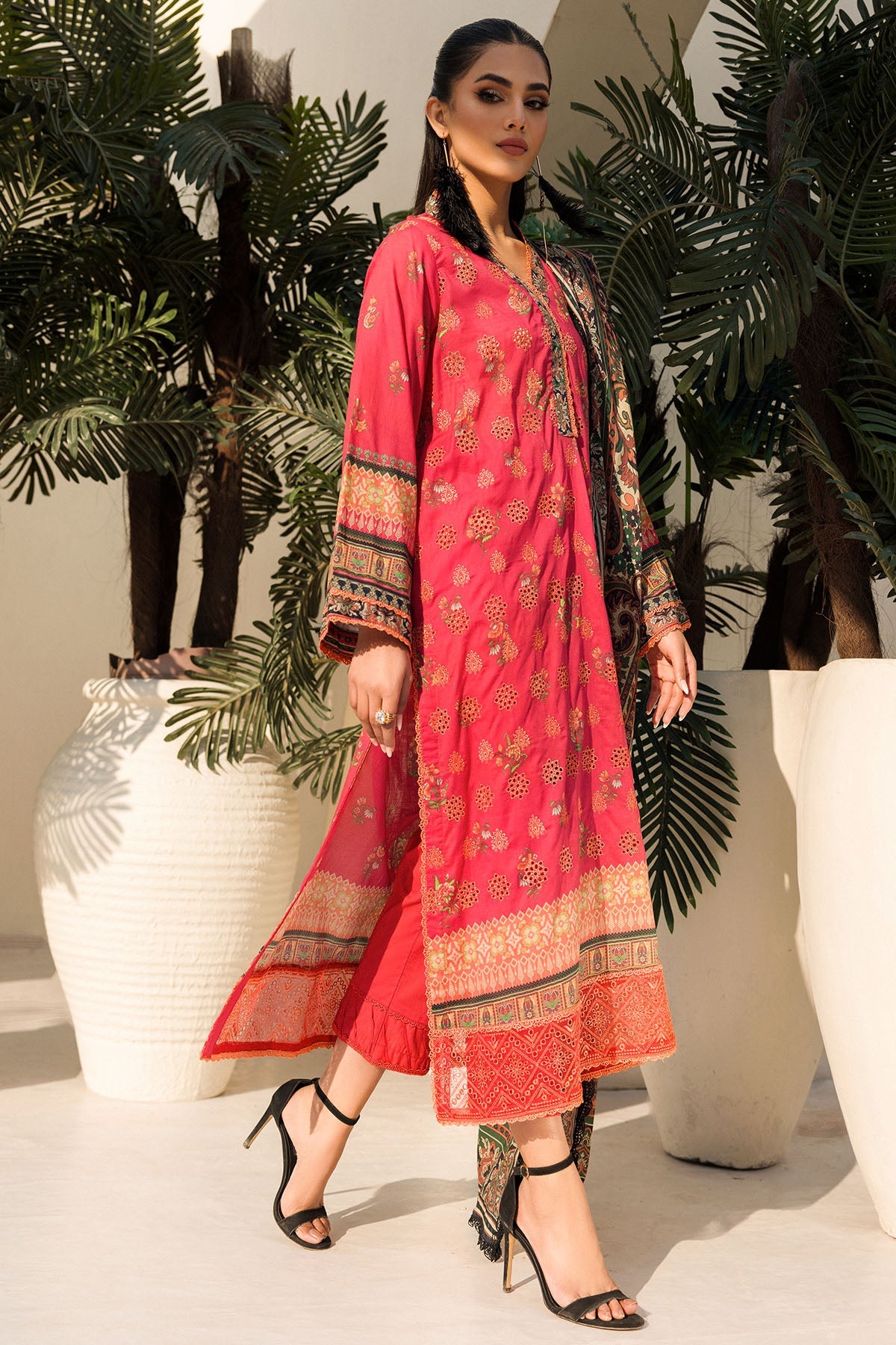 4641-SAPPHIRE DIGITAL PRINTED LAWN UNSTITCHED - Image 2