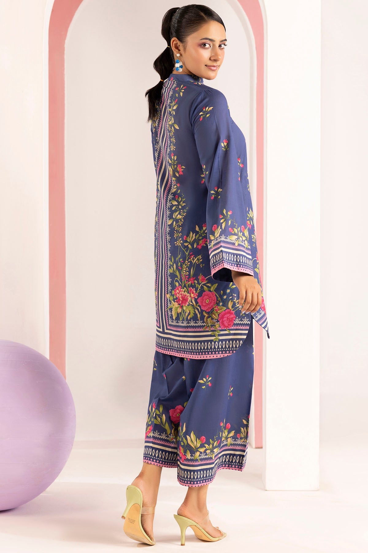 5624-AILSA DIGITAL PRINTED CAMBRIC STITCHED - Image 6