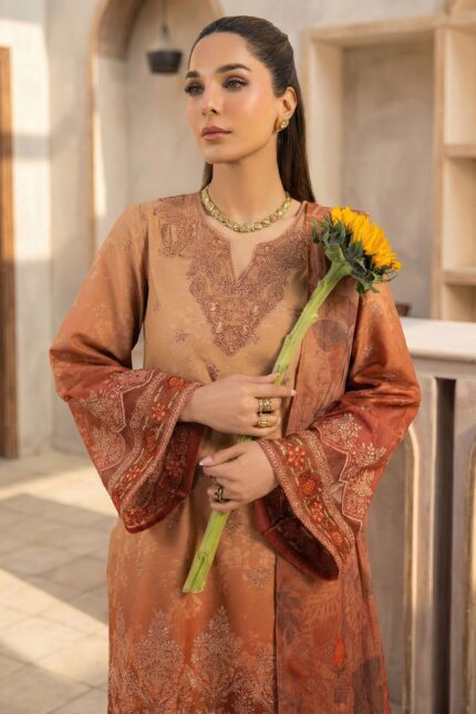 5820-SABLE LUNE EMBROIDERED LAWN UNSTITCHED