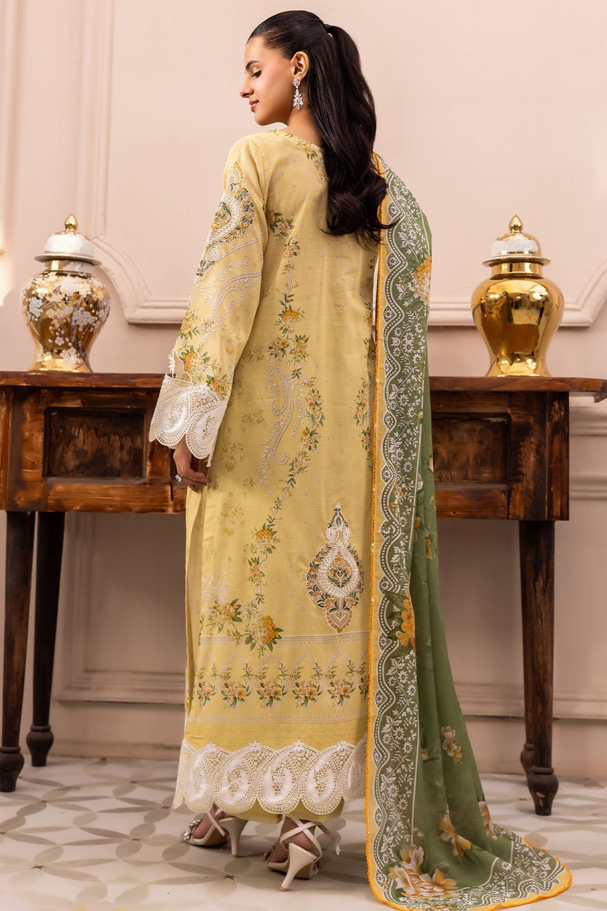 6013-GIKDED EMBROIDERED LAWN UNSTITCHED - Image 6